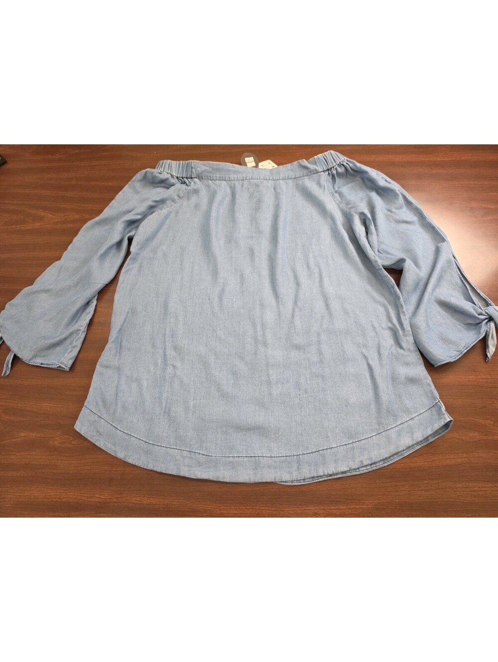 NWT Wishlist Large Blue Tencel Chambray Off Shoulder Tie Sleeve Top Boho Casual